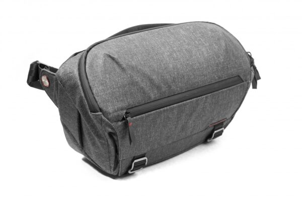 peakdesign-sling-charcoal-10l