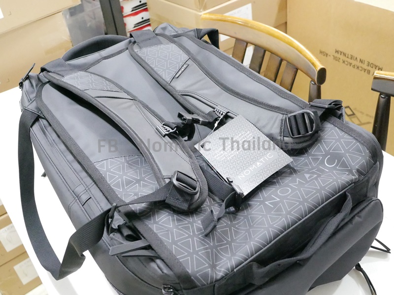 nomatic-travel-bag-review-3