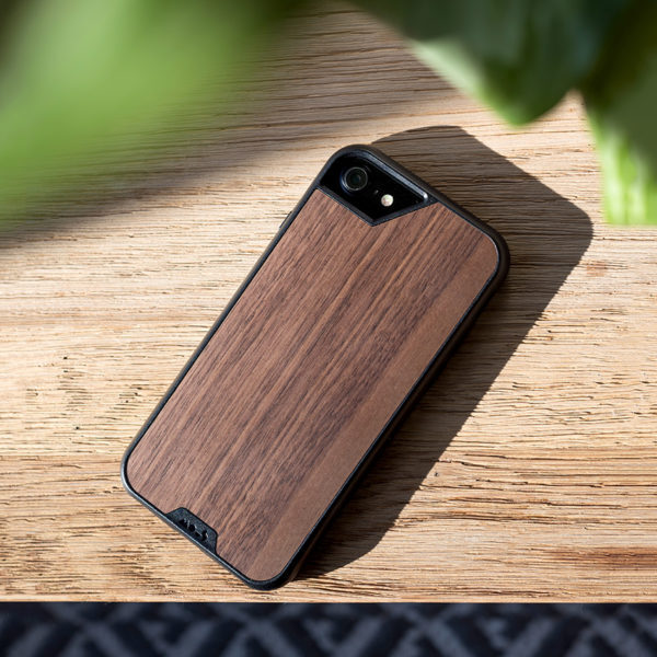 mous-case-walnut